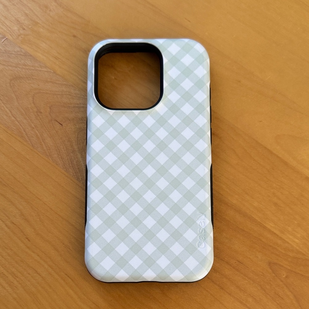 Casely Sunday Best Mint Lattice Bold Plus MagSafe 15 Pro Phone Case